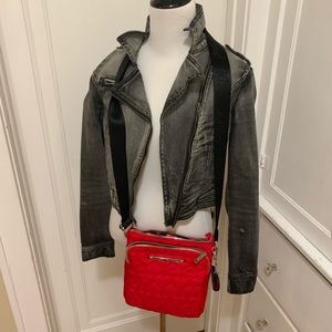 ❤️❤️Betsey Johnson Quilted Crossbody Bag❤️❤️